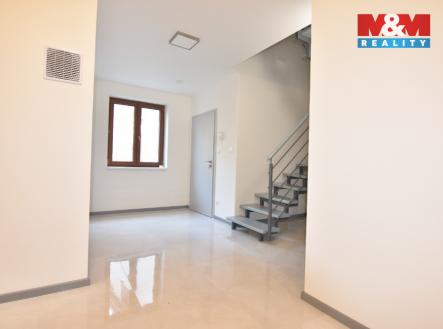 Pronájem bytu, 4+kk, 90 m²