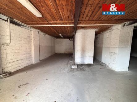 Pronájem skladovací prostor, 144 m²