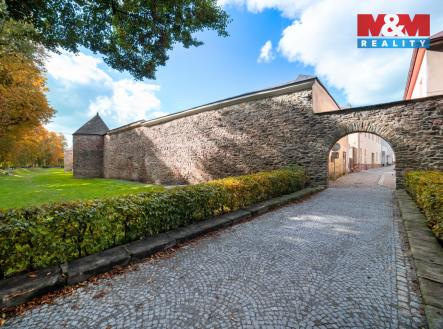 Prodej obchodní prostor, 476 m²