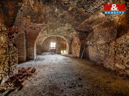 Prodej obchodní prostor, 476 m²