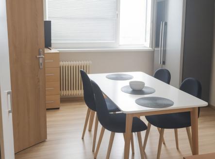 Pronájem bytu, 1+1, 35 m²