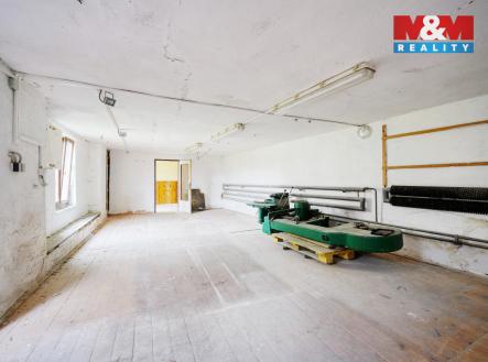 Prodej výrobní prostor, 900 m²