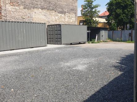 Pronájem obchodní prostor, 200 m²