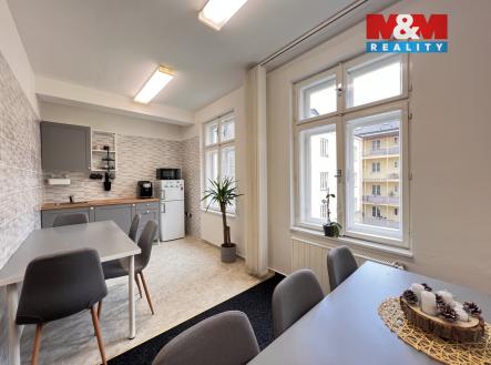 Pronájem kanceláře, 170 m²