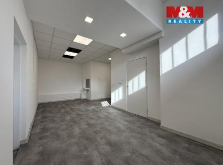 Pronájem obchodní prostor, 42 m²