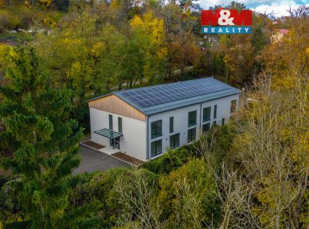 Prodej obchodní prostor, 700 m²