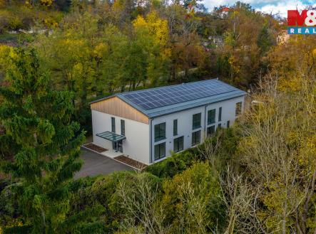 Prodej výrobní prostor, 700 m²