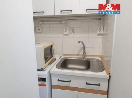 Pronájem bytu, 1+kk, 22 m²