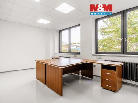 Pronájem kanceláře, 320 m²