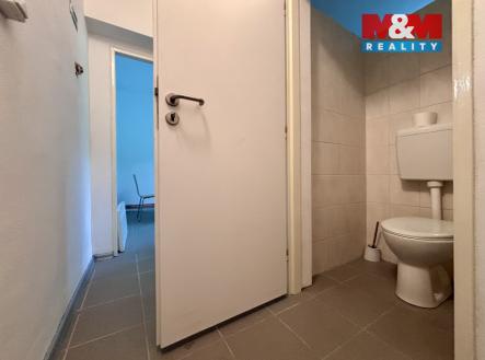 Pronájem skladovací prostor, 650 m²