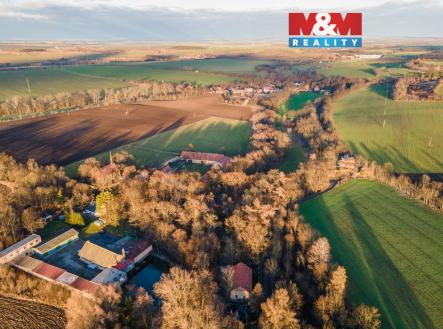 Prodej pozemku pro bydlení, 2 272 m²