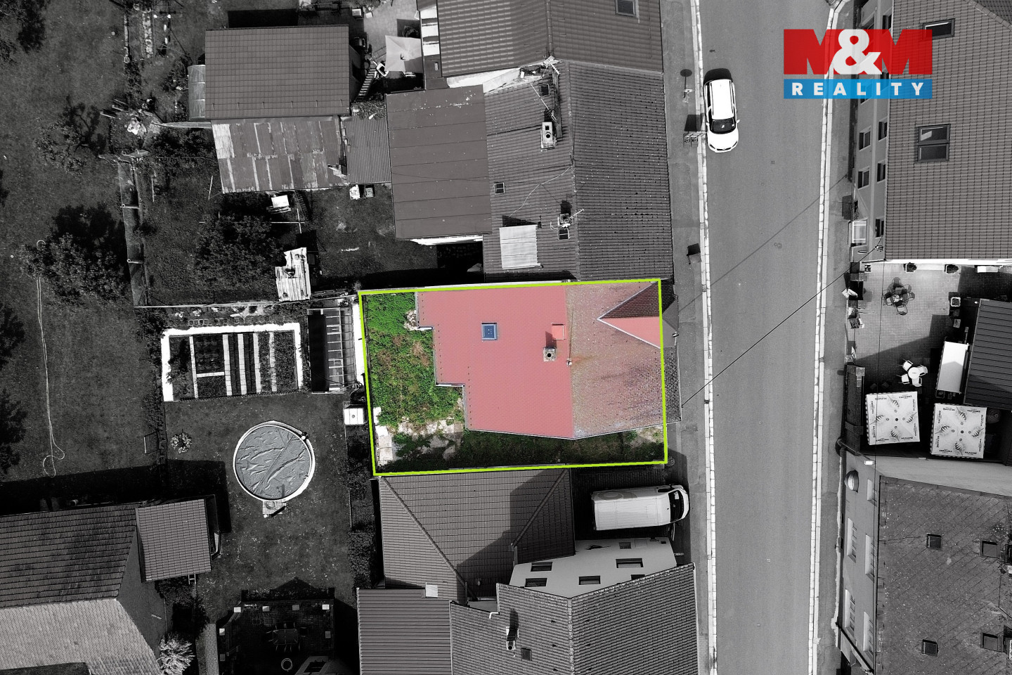 Černobílá 1.0.jpg