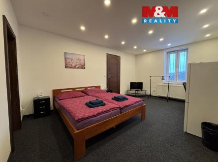 Pronájem bytu, 3+1, 143 m²