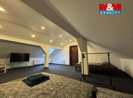 Pronájem bytu, 3+1, 143 m²