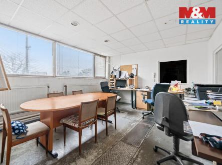 Prodej výrobní prostor, 938 m²