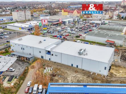 Pronájem skladovací prostor, 2 200 m²