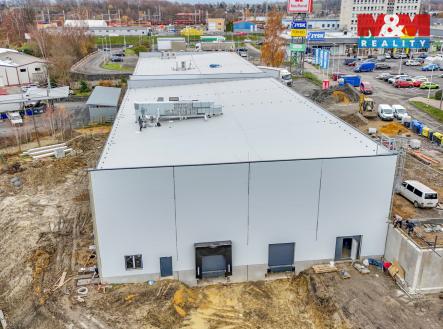 Pronájem skladovací prostor, 2 200 m²