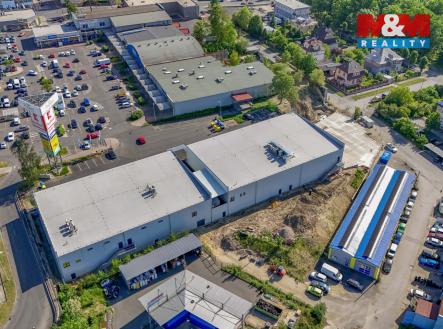 Pronájem skladu, 2 200 m²