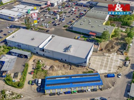 Pronájem skladu, 2 200 m²