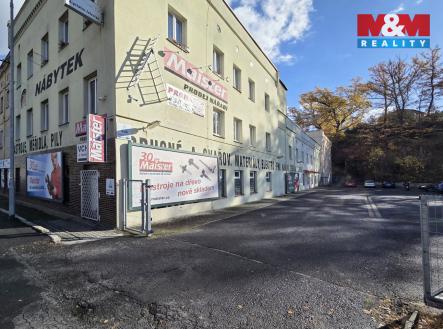 Pronájem obchodní prostor, 157 m²