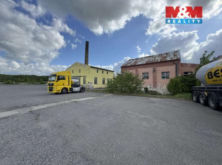 Pronájem skladovací prostor, 700 m²