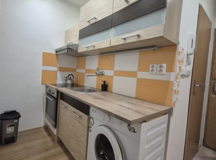 Pronájem bytu, 2+kk, 32 m²