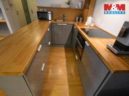 Pronájem bytu, 2+kk, 66 m²