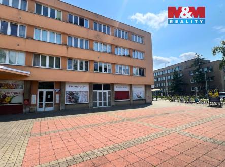 Pronájem obchodní prostor, 144 m²