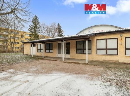 Pronájem obchodní prostor, 350 m²