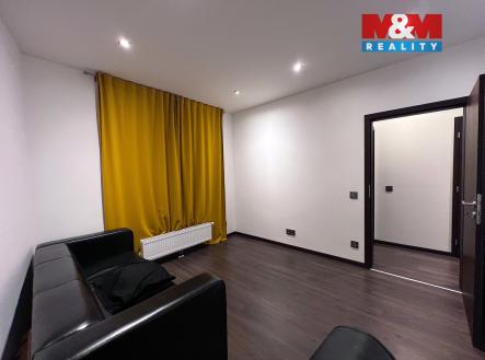 Pronájem bytu, 3+kk, 77 m²