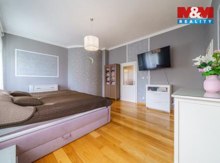 Pronájem domu/vily, 244 m²