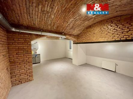 Pronájem obchodní prostor, 79 m²