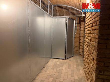 Pronájem skladovací prostor, 6 m²