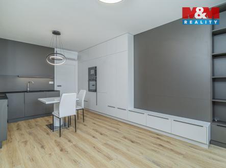 Pronájem bytu, 1+kk, 33 m²