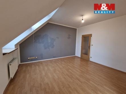 Pronájem bytu, 1+kk, 37 m²
