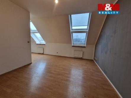 Pronájem bytu, 1+kk, 37 m²