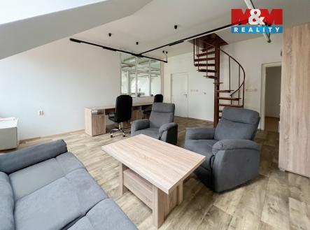 Prodej obchodní prostor, 400 m²