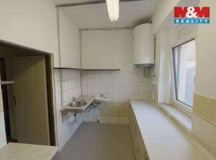 Pronájem skladovací prostor, 220 m²