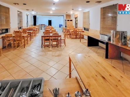 Prodej hotel, 1 670 m²