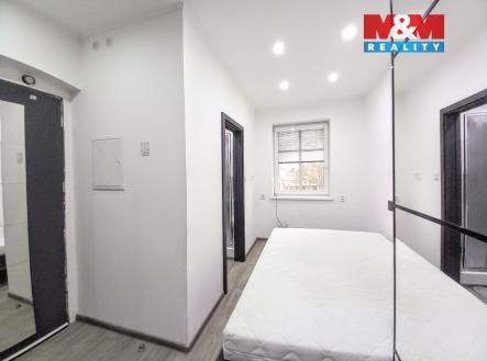 Pronájem bytu, 1+1, 28 m²