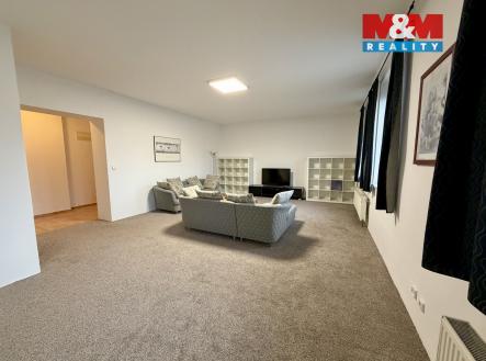 Pronájem bytu, 3+1, 140 m²