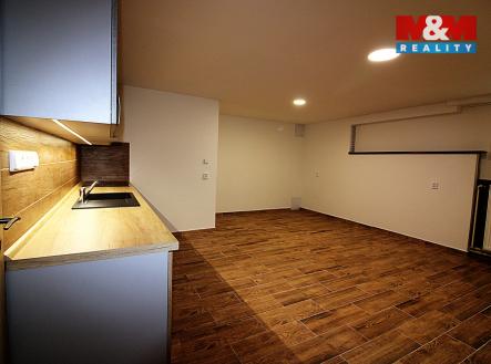 Pronájem bytu, 1+kk, 37 m²