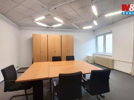 Pronájem kanceláře, 70 m²