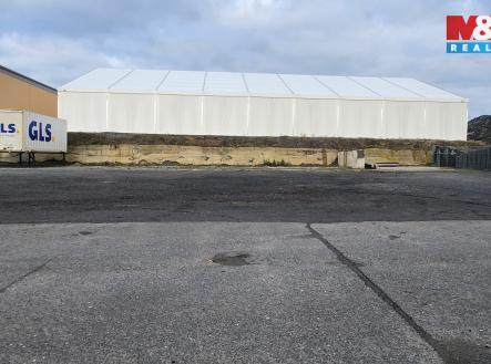 Pronájem pozemku pro komerční výstavbu, 1 300 m²