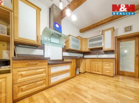 Pronájem bytu, 3+1, 122 m²