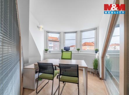 Pronájem kanceláře, 73 m²