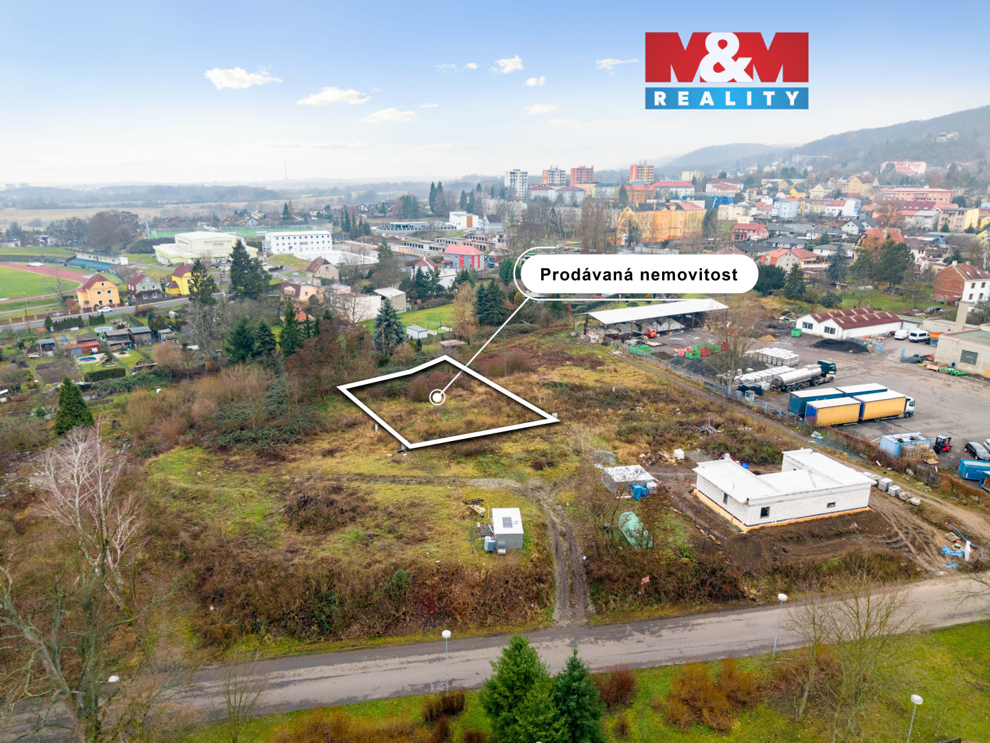 Pohled na pozemek