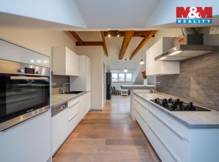 Prodej bytu, 3+kk, 140 m²