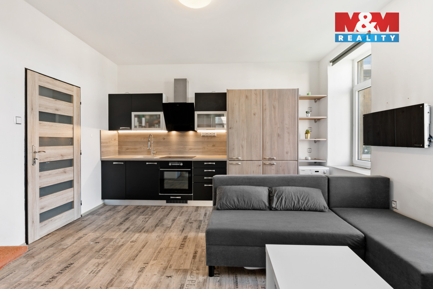 pokoj s kuch. koutem