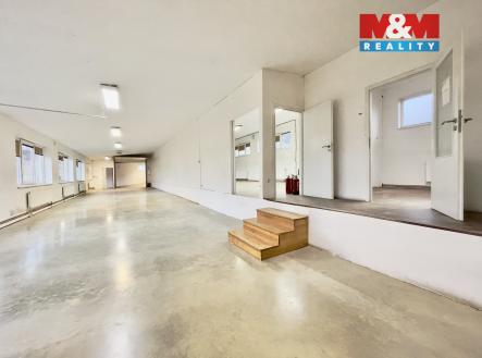 Pronájem skladovací prostor, 430 m²